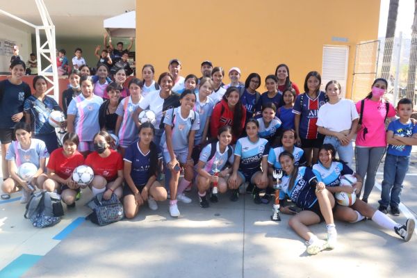 fut-y-volei-femenil-1478D67459-9459-680F-5DF5-C0AB01F894A6.jpg